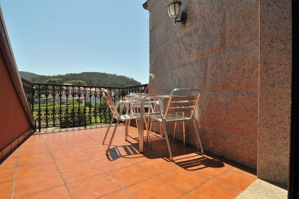 Apartamentos Turisticos Vilagarcia- Rio Ulla Vilagarcia de Arousa Ruang foto