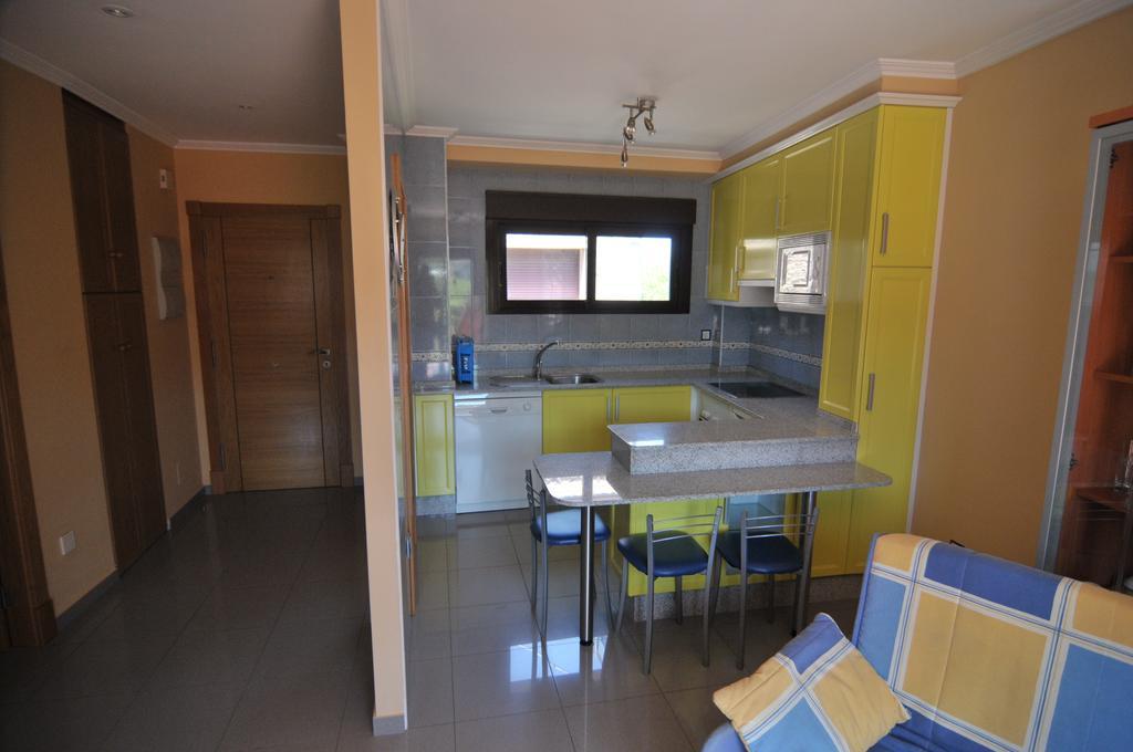 Apartamentos Turisticos Vilagarcia- Rio Ulla Vilagarcia de Arousa Ruang foto