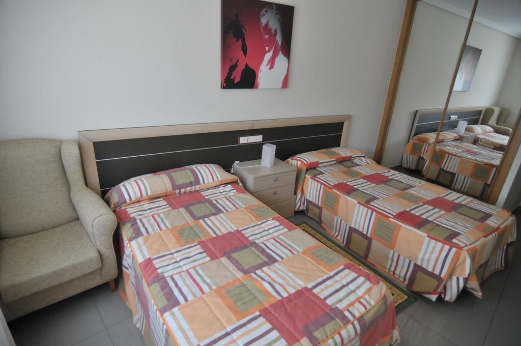 Apartamentos Turisticos Vilagarcia- Rio Ulla Vilagarcia de Arousa Ruang foto