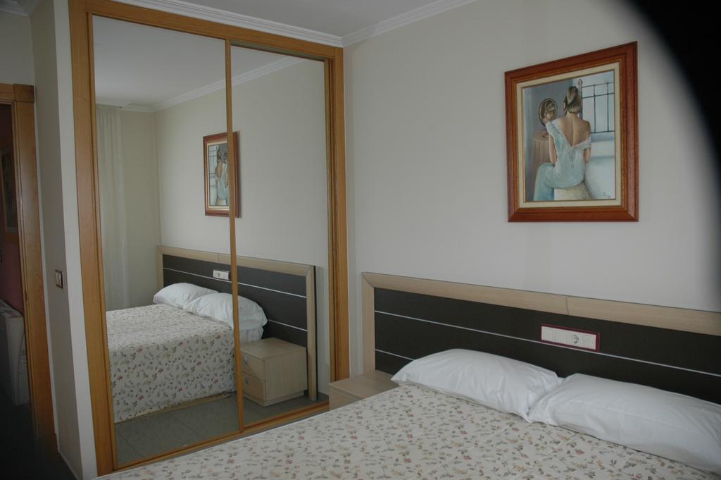 Apartamentos Turisticos Vilagarcia- Rio Ulla Vilagarcia de Arousa Ruang foto