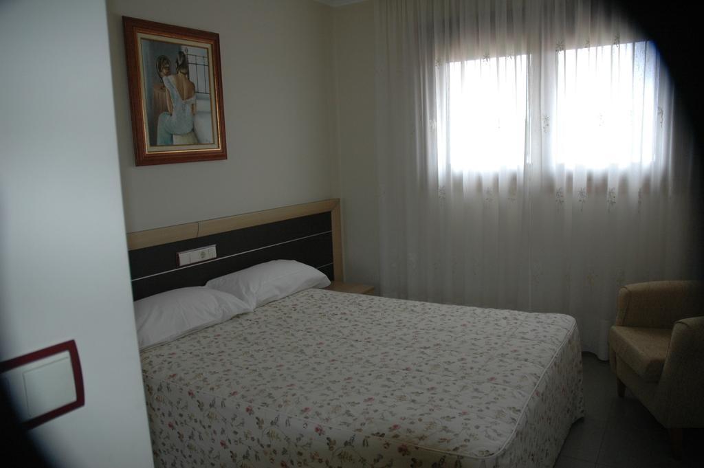 Apartamentos Turisticos Vilagarcia- Rio Ulla Vilagarcia de Arousa Ruang foto